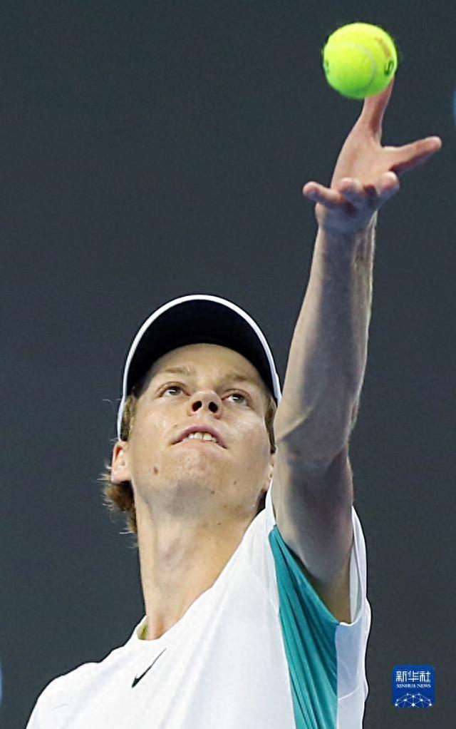 背后绝不是 背后绝不是