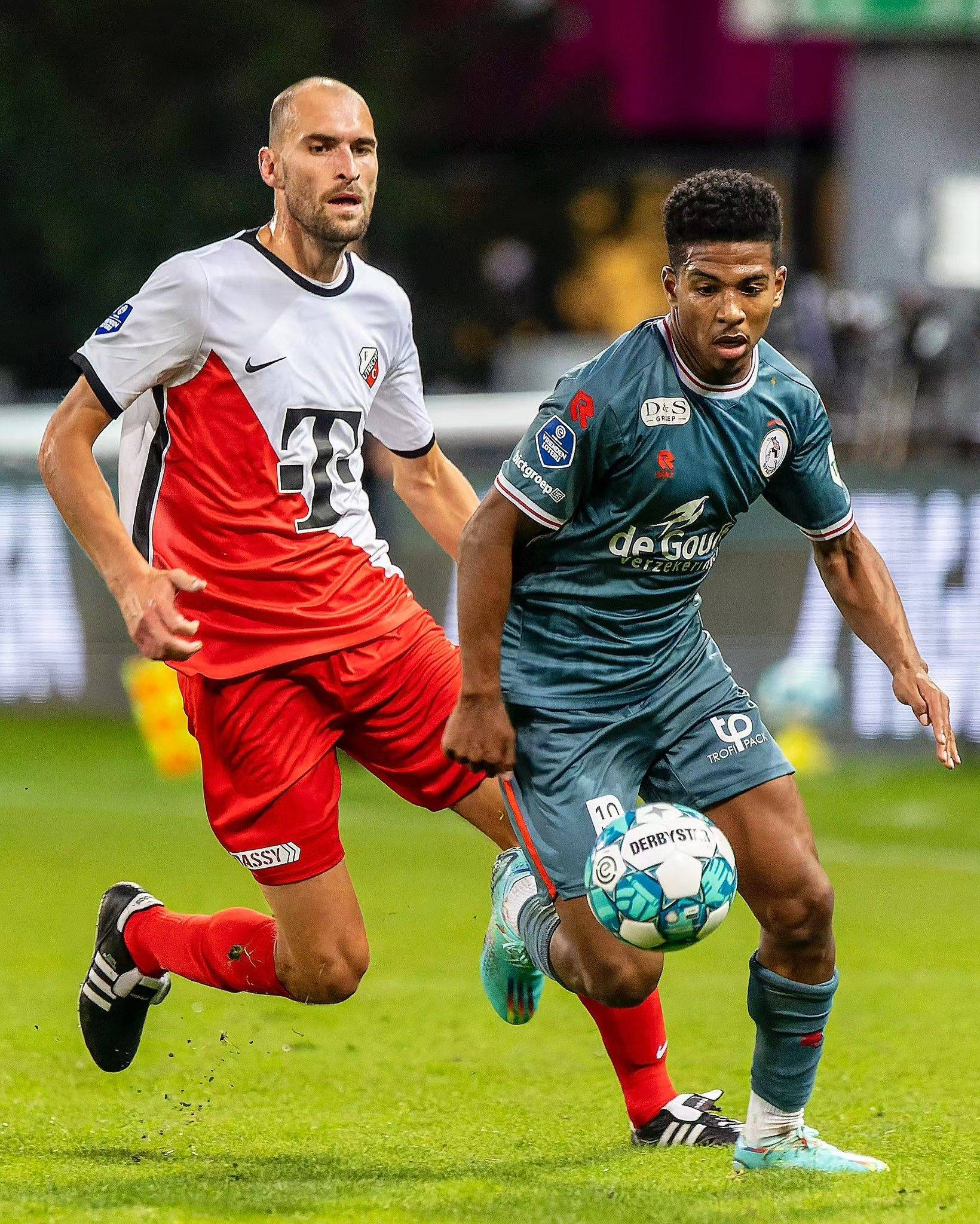 受标识背后 受标识背后