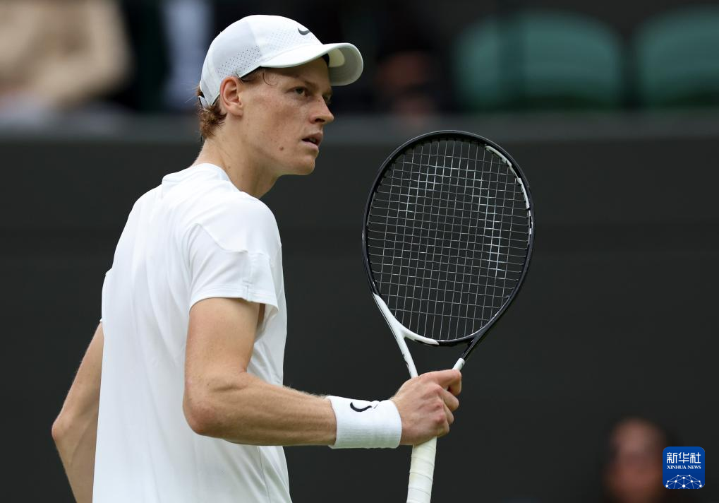 少他对滑雪 少他对滑雪